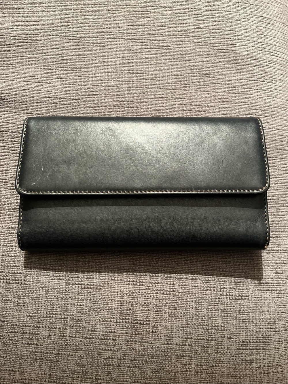 Vintage Coach Checkbook Wallet 
Black Leather Exterior, Brown Interior.